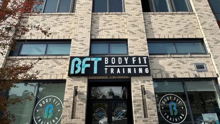 New building top amenities like free parking and extra windows