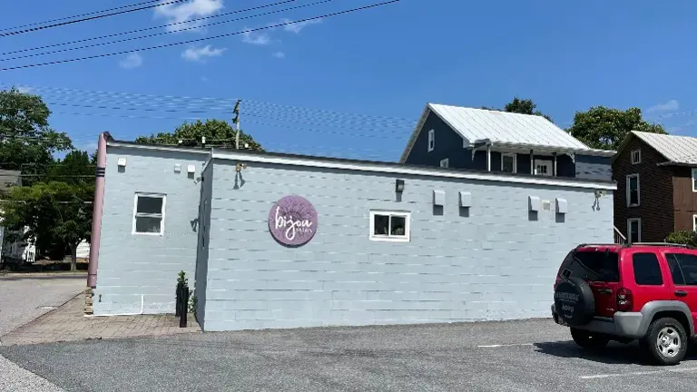 Rear with parking Rear with parking