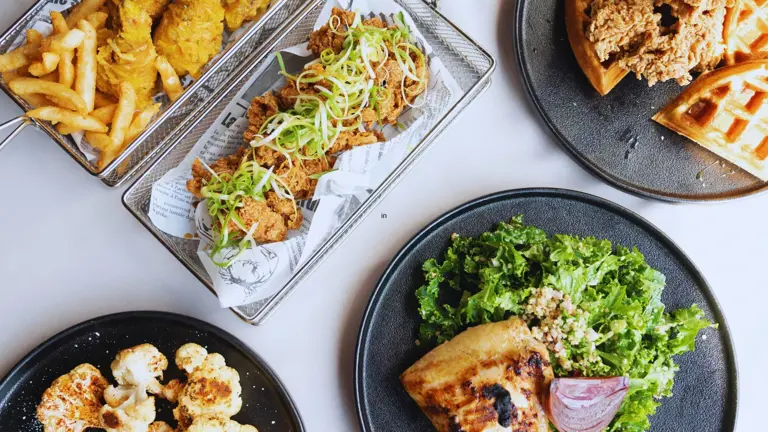 fast-casual restaurant fast-casual restaurant