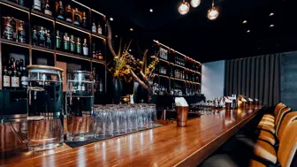 Award Winning Mobile Bar and Event Venue