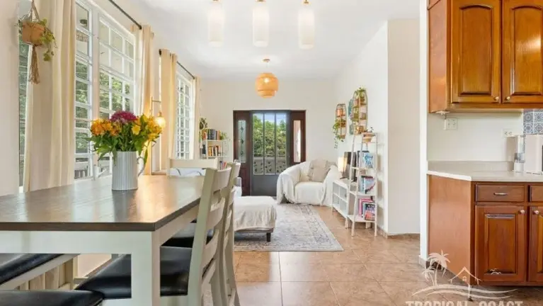 3 bedroom 2 full bath upstairs 3 bedroom 2 full bath upstairs