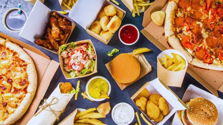 FAST CASUAL RESTAURANT FAST CASUAL RESTAURANT