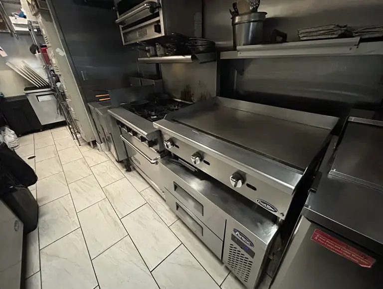 Extremely clean and well maintained equipment Extremely clean and well maintained equipment