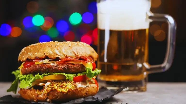 Fast casual restaurant & bar Fast casual restaurant & bar