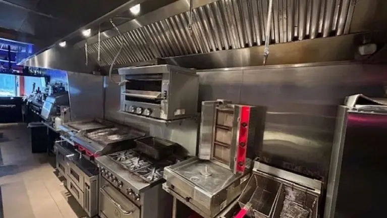 Kitchen Line Kitchen Line