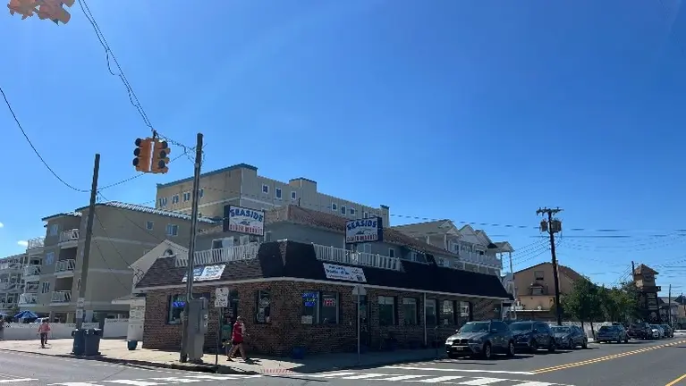 5400 Ocean Ave 5400 Ocean Ave