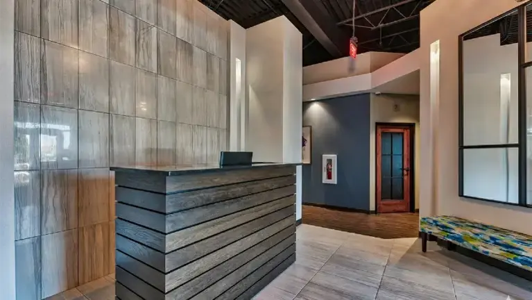 Concierge Front Desk