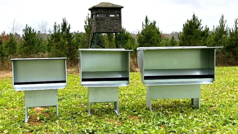 3 of The Double D  feeders