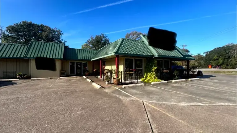 exteriors view with plants exteriors view with plants