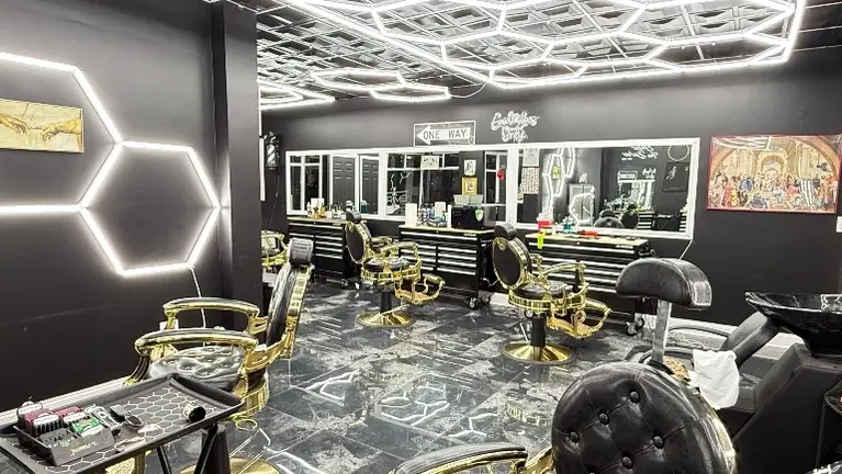 Barber Chairs Barber Chairs