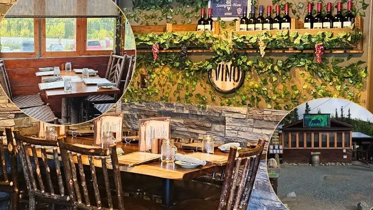 Stylish Decor with indoor and covered outdoor seating Stylish Decor with indoor and covered outdoor seating