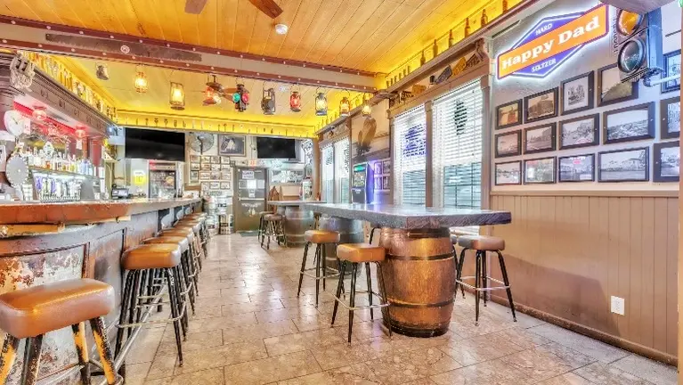 Main Bar Seating Main Bar Seating