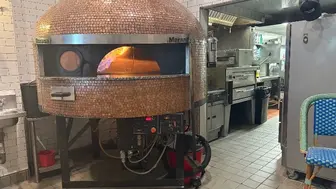 High End Pizzeria buildout in a premier beachfront community