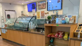 Great opportunity to run a coffee shop/donuts store in a shopping mall