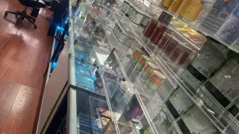 Vape shop with and groceries selling ASAP