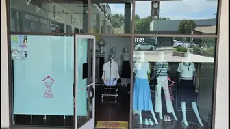 Clothing Boutique in K-Town – Turnkey Retail Space