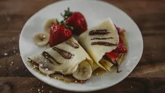 Established Gourmet Crepe and Gelato Cafe in Prime Mall Location