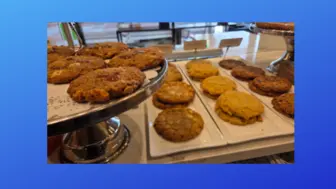 Cookies, delicious cookies, absentee franchised turn-key cookie shop.