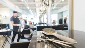 32 Years estabilished Hair salon, mani/pedi in a strategic location