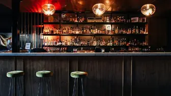 Well-Known Bar & Restaurant Franchise – High Traffic