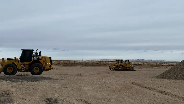 CAT 966K and D8T CAT 966K and D8T