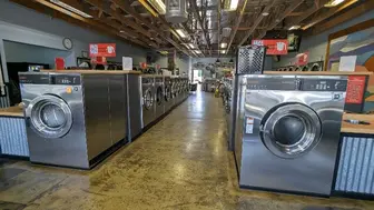 Attractive & fully attended Laundromat - San Diego North Park