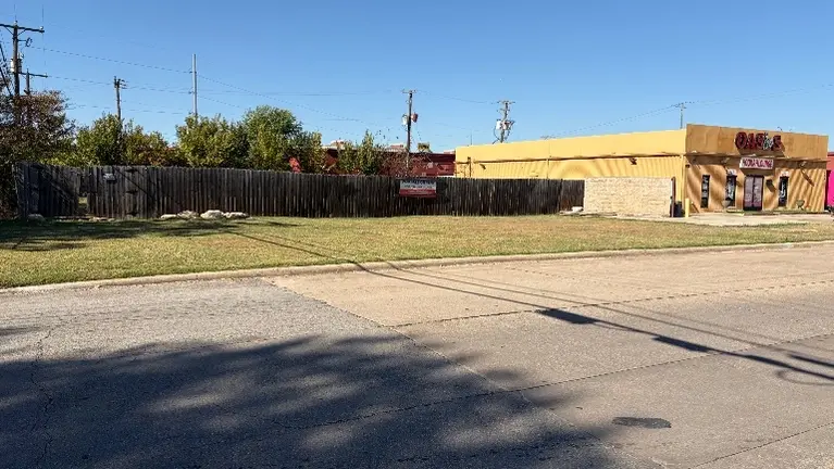 Business & Real Estate with Lot included in Asking Price