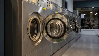 8,000 SF | 147-Machine Bronx Laundromat | Turnkey & Profitable