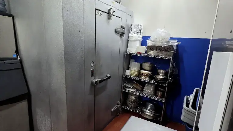 Custom Made walk in Fridge Custom Made walk in Fridge