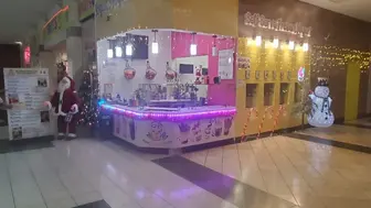 Super busy Frozen yogurt Business in mall