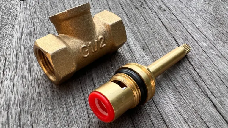 Competitor's Simple Valve