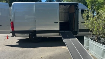 California Art Delivery – Established White-Glove Logistics