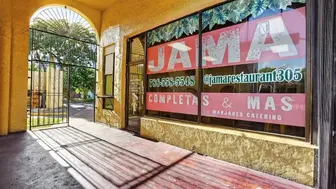 Restaurant / Cafeteria For Sale In The Heart Of Fontainebleau