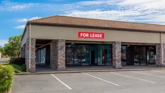 Second-Generation Bakery or Pizza Space in Prime Redding Retail Hub