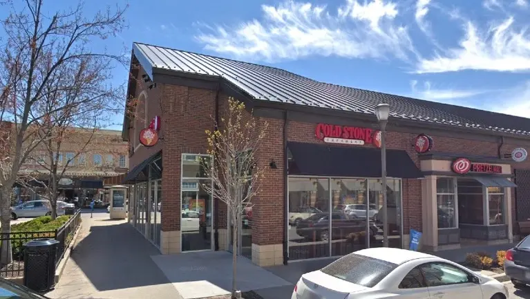 Zona Rosa Town Center