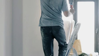 Handyman Company with Small Project and Repair Mix