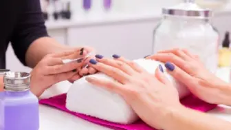 Profitable Nail Salon in High-Traffic Retail Location – Turnkey