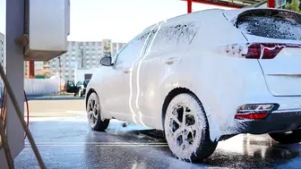 Full-Service Car Wash & Oil Change on High-Traffic Long Island Corrido