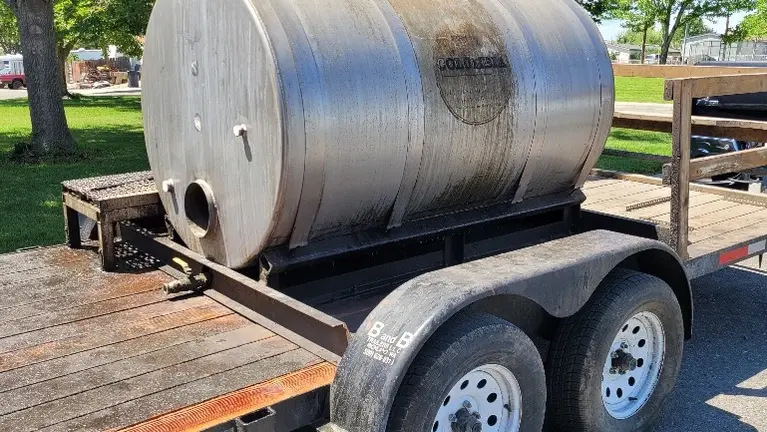 Flatbed Trailer & Tank