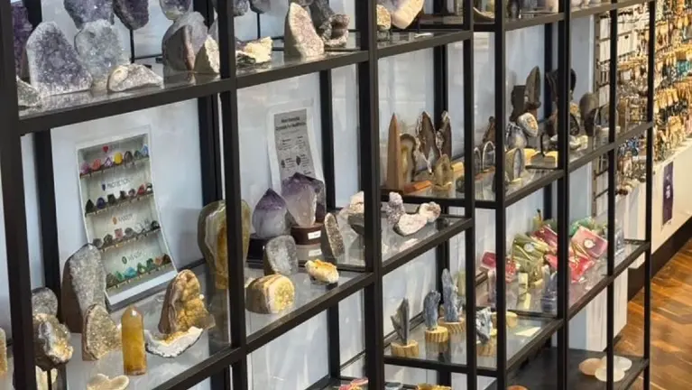 Gemstones and Natural stones