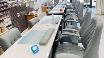 Turn Key High-End Nail Salon [3 Yrs]