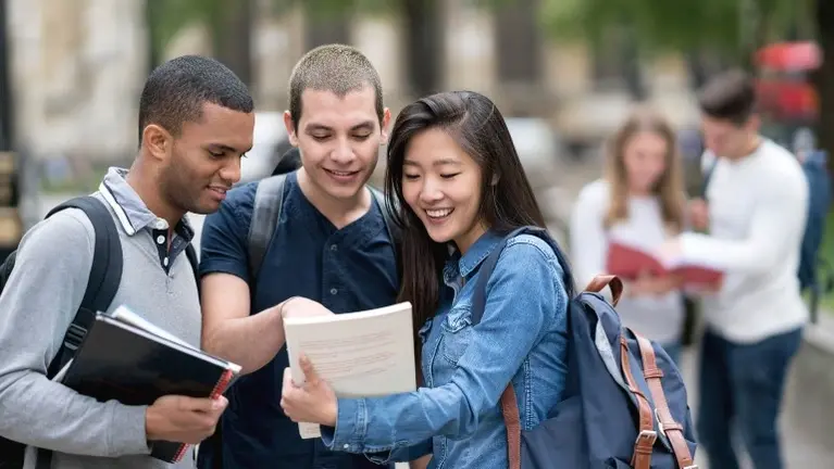 Online learning Online learning
