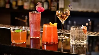 Bar & Lounge (Oakland)