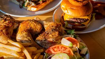 Popular Long-Established Fast-Food Joint NW Side of Chicago-25+ Years!