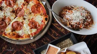 Thriving Pizza/Italian Restaurant Ready For New Ownership!