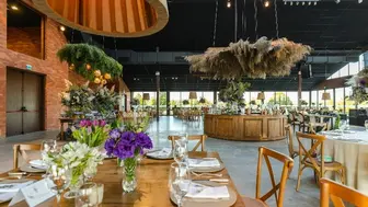 Established Houston Reception Hall with Loyal Client Base