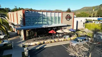 High-Visibility Restaurant & Bar – Full Liquor License – SLO