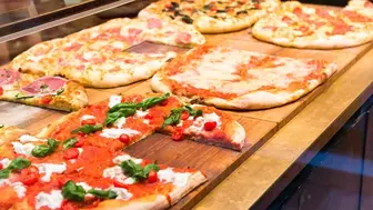 Top Rated Pizza Parlor No Franchise 5 Stars!