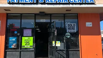 Established Cell Phone Sales and Repair Store in busy shopping center