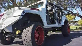 Profitable Auto Repair Specializing In Custom Jeeps & Trucks